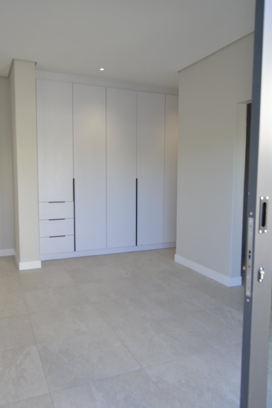 To Let 4 Bedroom Property for Rent in Croydon Gardens Estate Western Cape